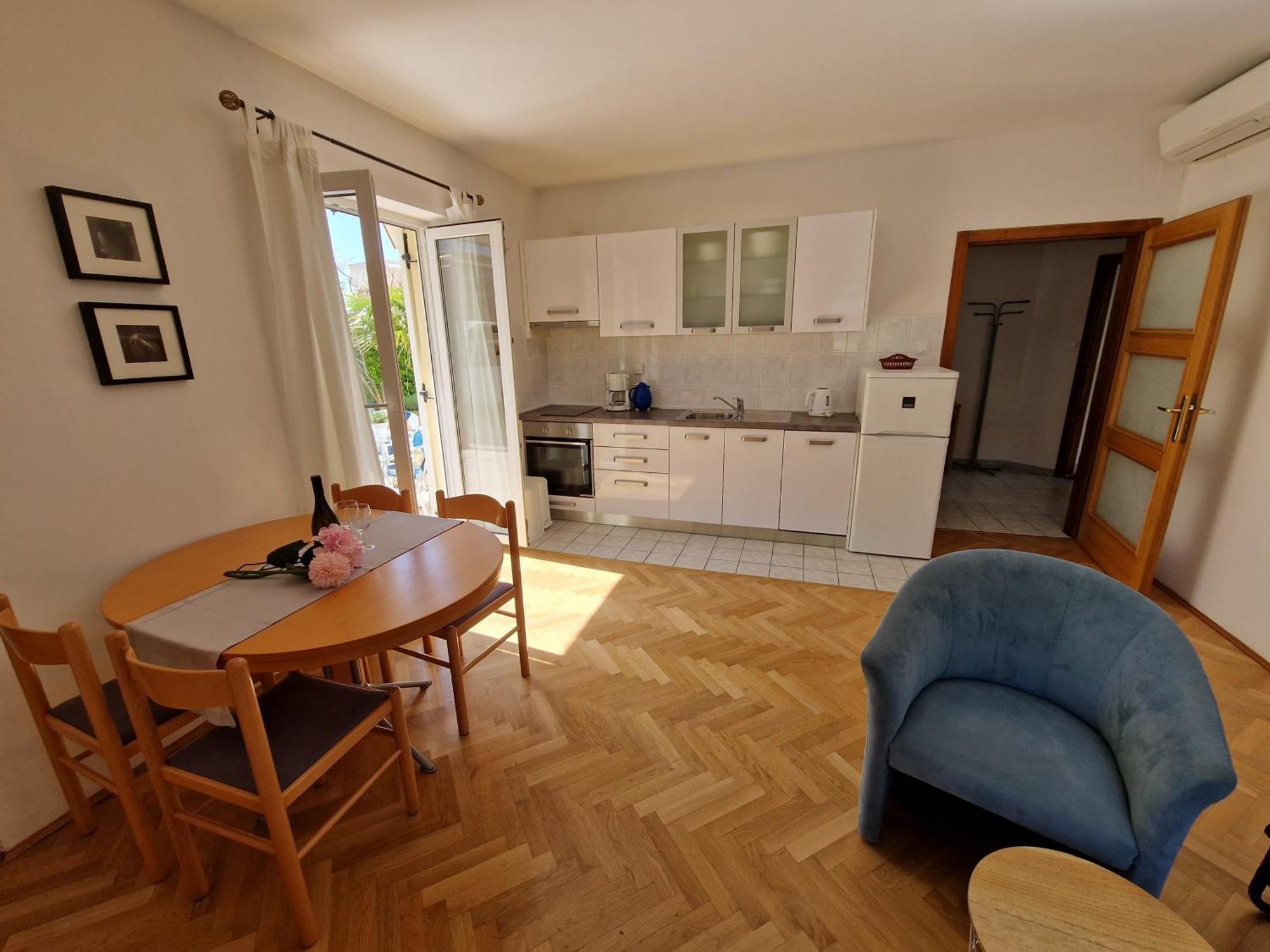Apartments Josipa Baška Eksteriør bilde